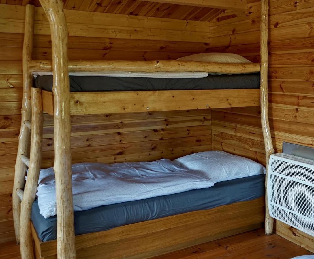 Willa Cozy wood hut on the farm Trebivlice Zewnętrze zdjęcie
