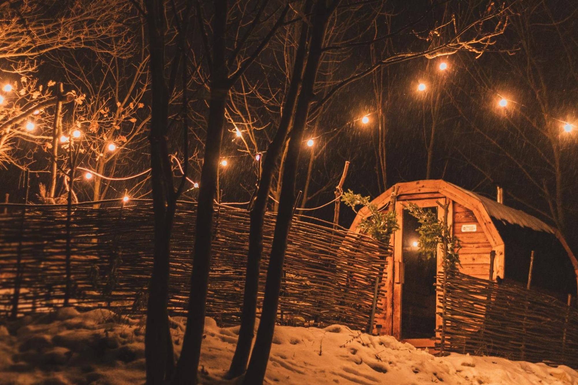 Willa Cozy wood hut on the farm Trebivlice Zewnętrze zdjęcie